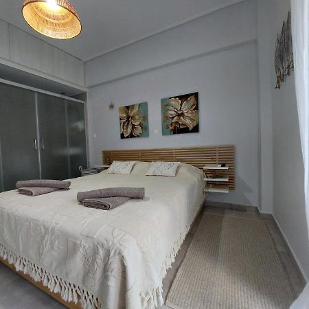 Zeppelin Apartment Loutraki  Exterior photo