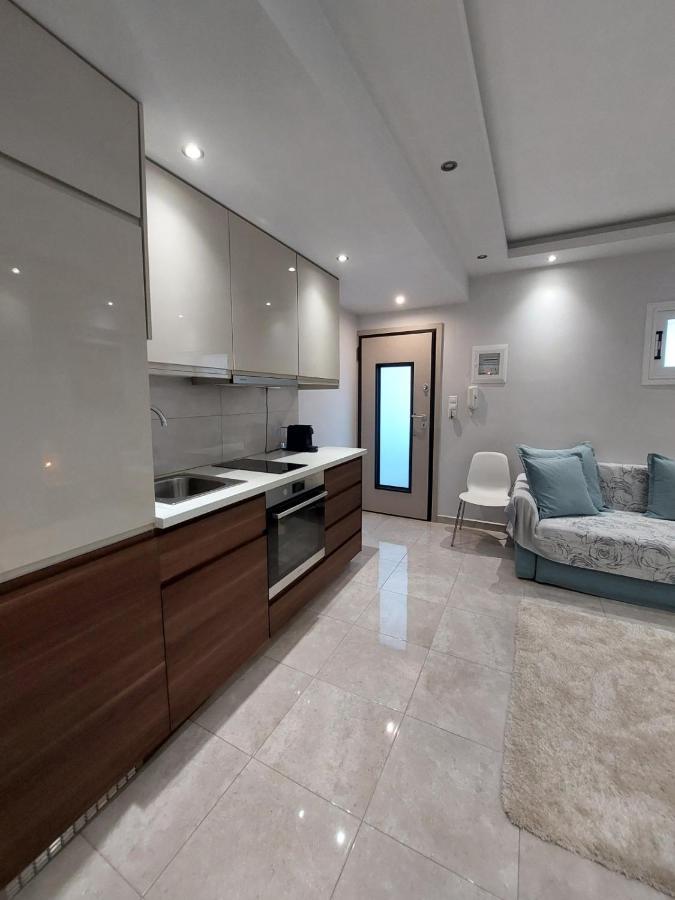 Zeppelin Apartment Loutraki  Exterior photo