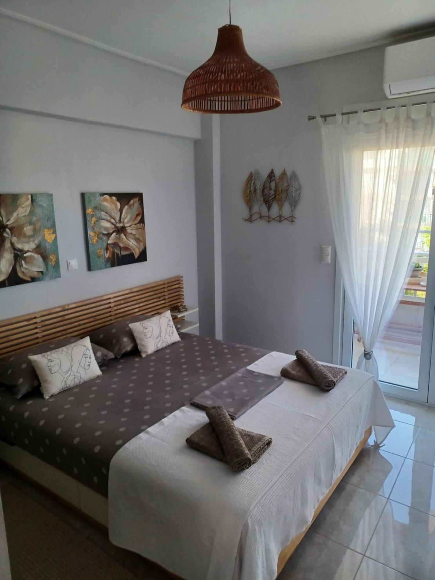 Zeppelin Apartment Loutraki  Exterior photo